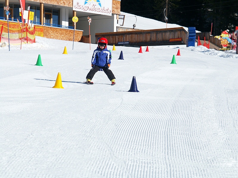 Austria, narty 043.jpg - Kaczorki w See dysponowały szeregiem atrakcji, z których jedną tu widzimy.